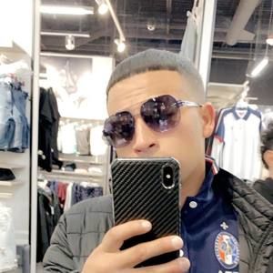 Meet your Posher, Josue